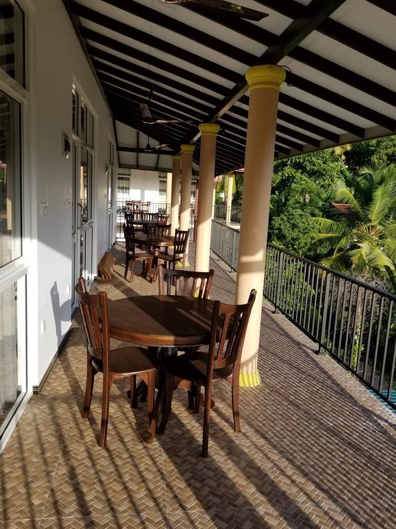Coral Palm Villa And Apartment Unawatuna Exterior foto