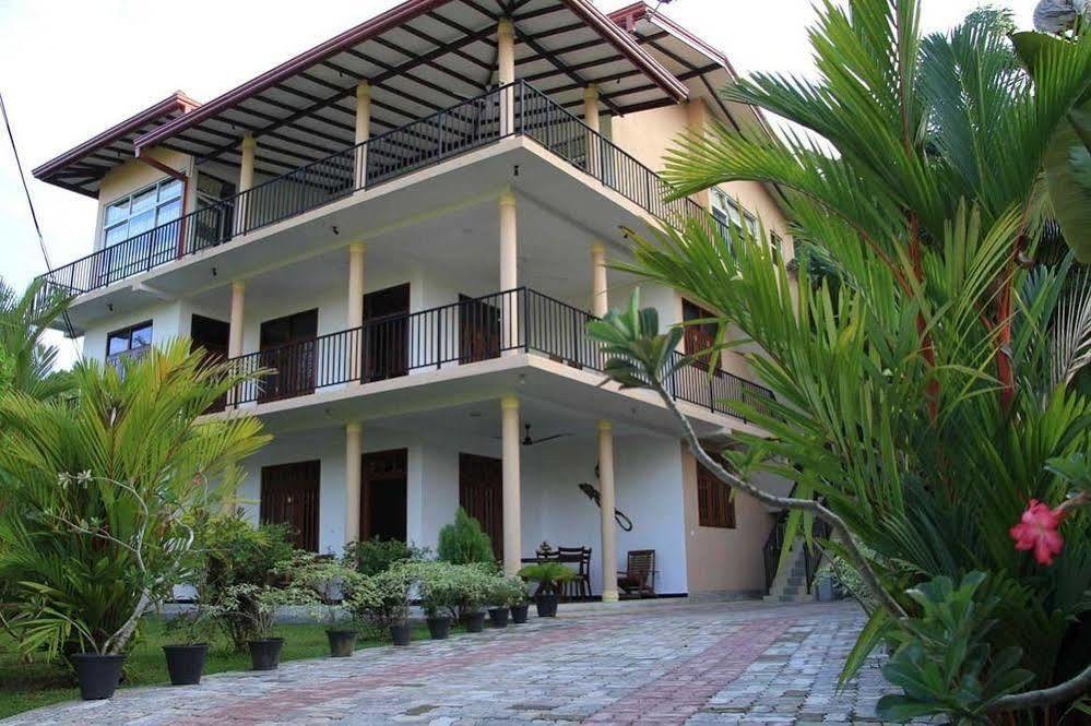 Coral Palm Villa And Apartment Unawatuna Exterior foto